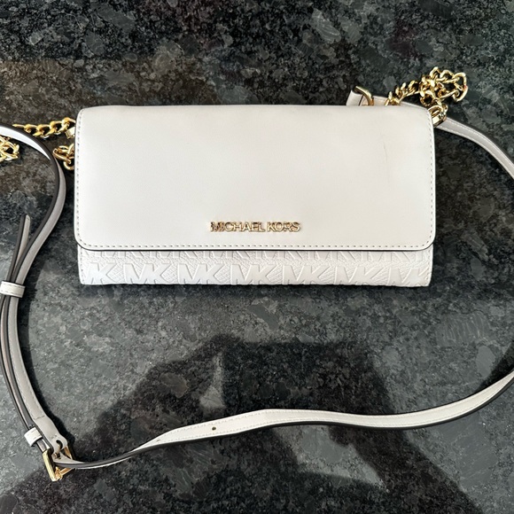 Michael Kors Handbags - Michael Kors White Shoulder Bag with Gold Accents